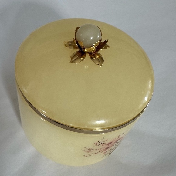 Vintage Hand Carved Genuine Alabaster Jar with lid - Picture 3 of 16